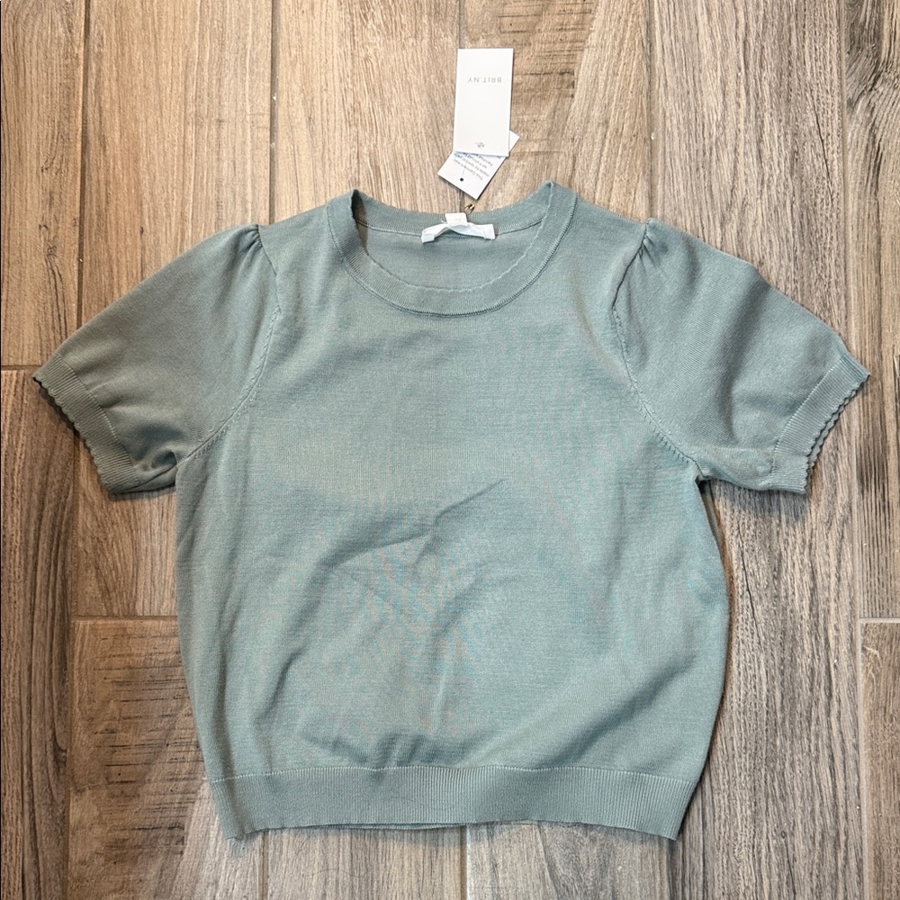 BRIT.NY Sage Green Puff Sleeve Knit Sweater Top Short Sleeve Medium NWT - Picture 2 of 13